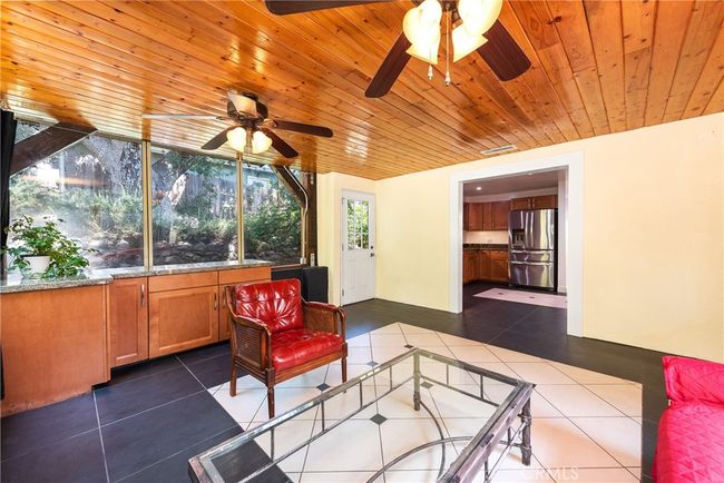 MAIN HOUSE LR | Image 28