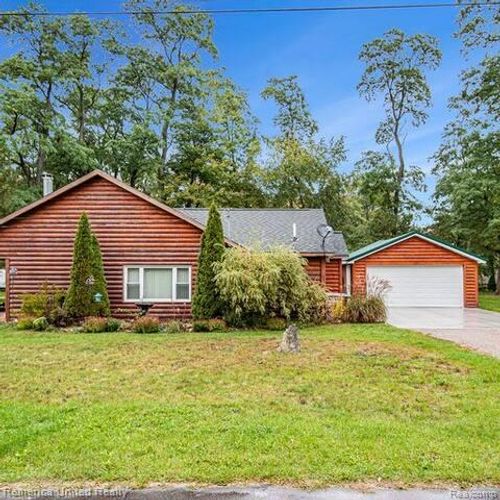 3991 Buck Rd, Gaylord, MI, 49735-9487 | Card Image