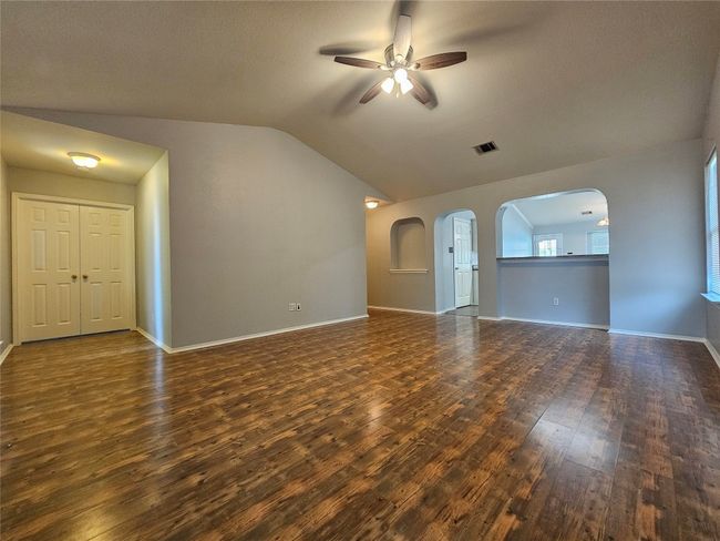 4211 Mather, House other with 4 bedrooms, 2 bathrooms and 2 parking in Kyle TX | Image 5