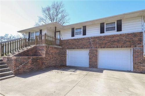 3018 N 153rd Terrace, Basehor, KS, 66007 | Card Image