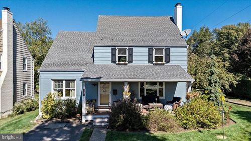 1501 Bushkill St, EASTON, PA, 18042-3118 | Card Image