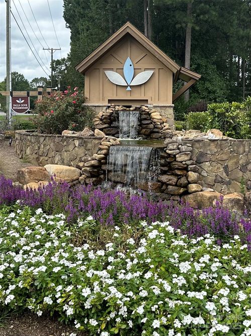 32-206 Streamwood Rd, Troutman, NC, 28166-8828 | Card Image