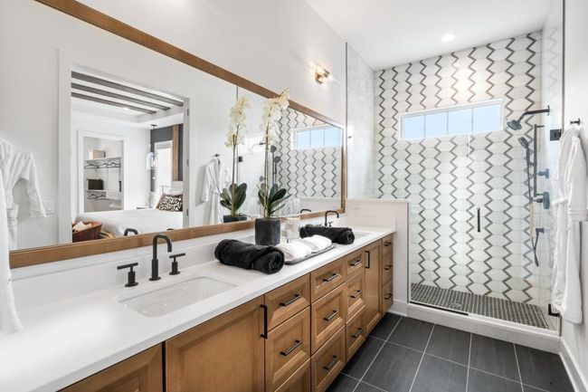 Bathroom | Image 5