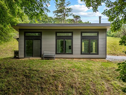 133 Wonder Way Ne, Pilot, VA, 24138-1592 | Card Image