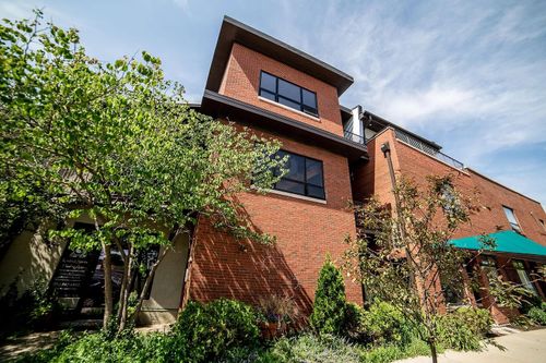2w-1607 Simpson St, Evanston, IL, 60201-3085 | Card Image