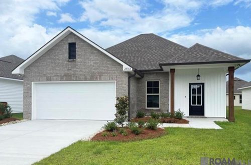 28342 Moreau Ln, Denham Springs, LA, 70726-8073 | Card Image
