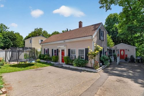 40 Lake St, Weymouth, MA, 02189-2014 | Card Image