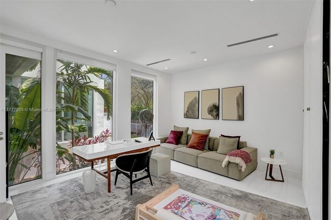 201 Buttonwood Dr, House other with 5 bedrooms, 7 bathrooms and null parking in Key Biscayne FL | Image 22