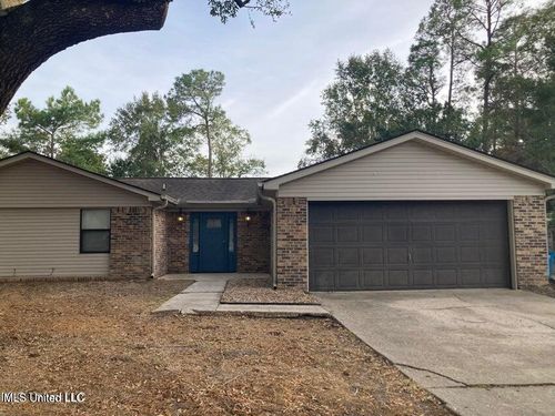 2712 Catherine Dr, Ocean Springs, MS, 39564-5412 | Card Image