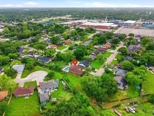 5424 Bramble Ln, Dickinson, TX, 77539-7106 | Card Image