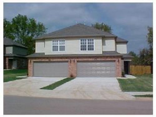 830 Oakwood Ct, Centerton, AR, 72719-9035 | Card Image