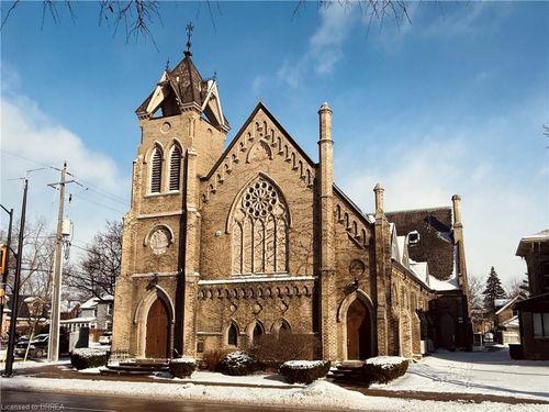 201-21 Richmond St, Brantford, ON, N3T3X9 | Card Image