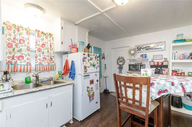 304 E Richard Garcia Street, House other with 2 bedrooms, 1 bathrooms and null parking in Driscoll TX | Image 12