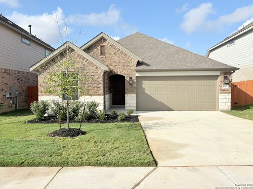 1641 Couser Ave, New Braunfels, TX, 78132-0189 | Card Image