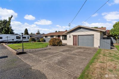 1724 Sw Gails Avenue, House other with 3 bedrooms, 3 bathrooms and 1 parking in Chehalis WA | Image 3