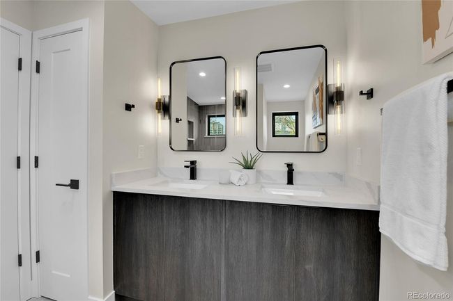 2168 S Ash St, Townhouse with 3 bedrooms, 4 bathrooms and 3 parking in Denver CO | Image 16