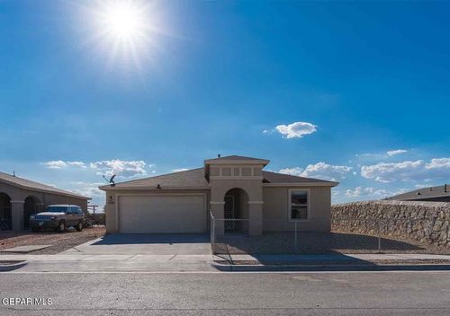 1013 Villa Seca Dr, Horizon City, TX, 79928-2404 | Card Image