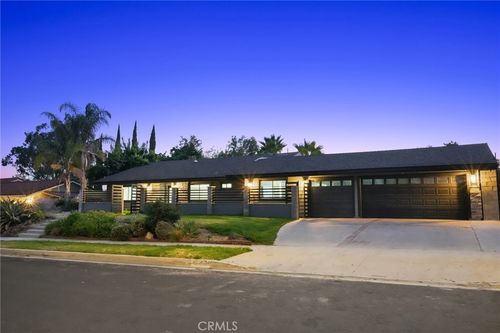 10405 Lubao Ave, Chatsworth, CA, 91311-1815 | Card Image