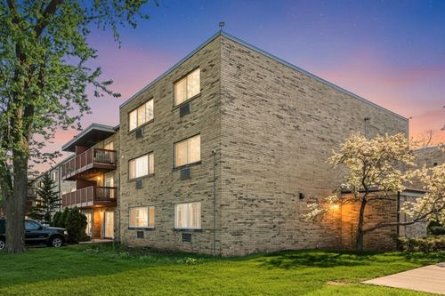 g1-700 Dempster St, Mount Prospect, IL, 60056-5072 | Card Image