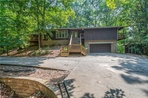 514 Briarwood Dr, Eden, NC, 27288-5203 | Card Image