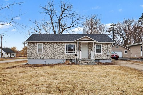 527 S Calumet Ave, Aurora, IL, 60506-5301 | Card Image