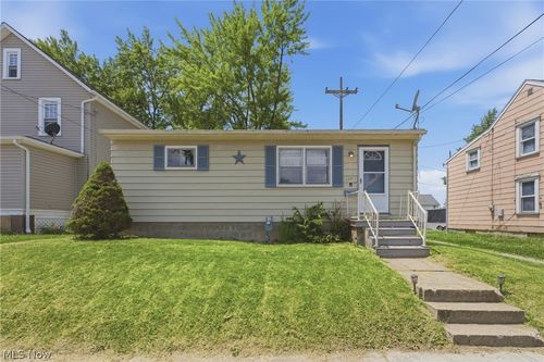 232 S 15th St, Sebring, OH, 44672-2004 | Card Image