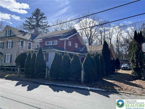 22 Fetherman St, Stroudsburg, PA, 18360-1306 | Card Image