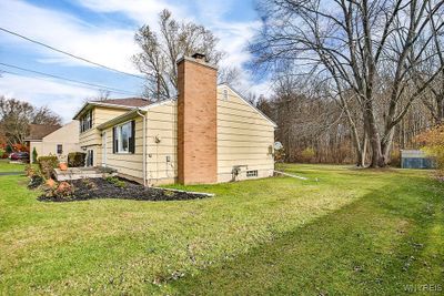 3551 Stony Point Road, House other with 3 bedrooms, 1 bathrooms and null parking in Grand Island NY | Image 3