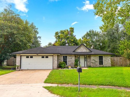 2204 Gontier Dr, Bay City, TX, 77414-8515 | Card Image