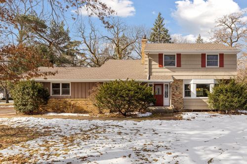 15776 Cedar Ridge Rd, Eden Prairie, MN, 55347-2337 | Card Image