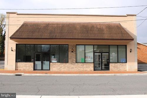 110 E High St, Woodstock, VA, 22664-1733 | Card Image