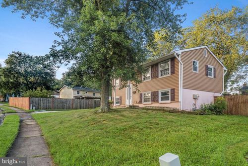 4307 Kenwood Dr, WOODBRIDGE, VA, 22193-5282 | Card Image