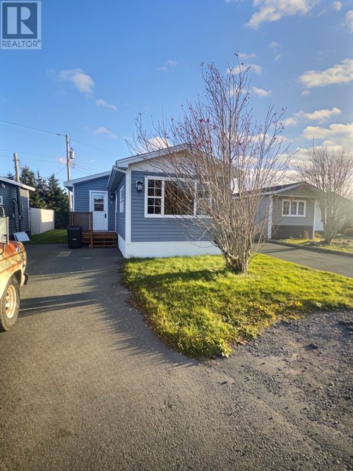9 Carolyn Dr, St. John's, NL, A1A4Z1 | Card Image