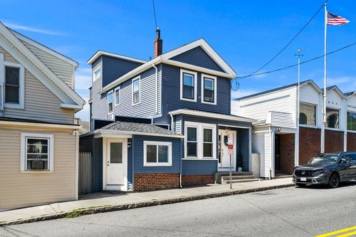 137 Prospect St, Gloucester, MA, 01930-3739 | Card Image