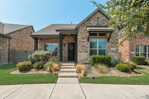 912 Lamp Post Ln, Argyle, TX, 76226-2189 | Card Image