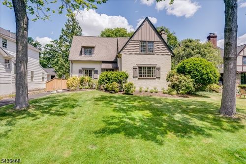 30 Glenwood Dr, Short Hills, NJ, 07078-2540 | Card Image