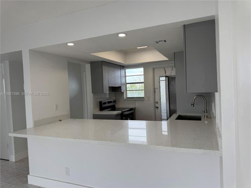 apt-444-1333 Hallandale Beach Blvd, Hallandale Beach, FL, 33009-4633 | Card Image