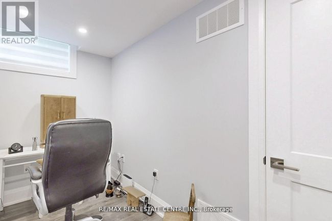 92 Holt Drive, House other with 3 bedrooms, 4 bathrooms and 5 parking in New Tecumseth (Alliston) ON | Image 32