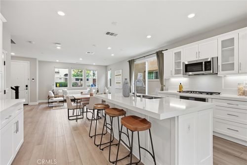 10710 Audrey Way, San Diego, CA, 92129-2010 | Card Image
