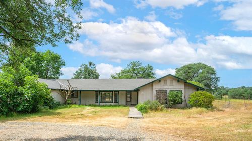 35009 Old Creek Rd, Auberry, CA, 93602-9510 | Card Image