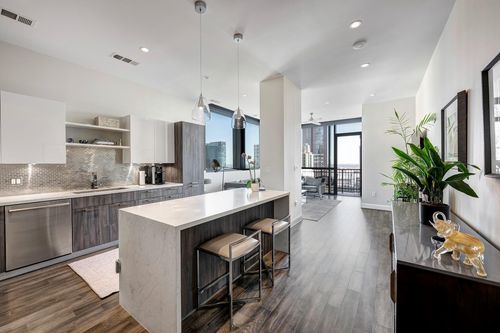 unit-1501-1211 Caroline St, Houston, TX, 77002-6938 | Card Image