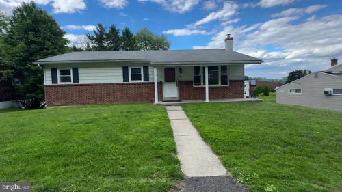 6 Pine Park Drive, LEWISTOWN, PA, 17044 | Card Image