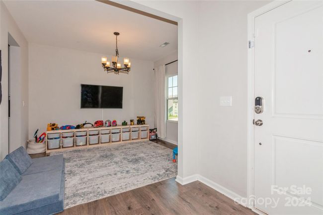 Foyer to Dining Room | Image 7