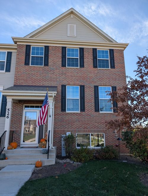 526 Cimmaron Cir, Crystal Lake, IL, 60012-3719 | Card Image