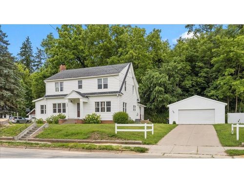 398 E Wall St, Ellsworth, WI, 54011-9210 | Card Image