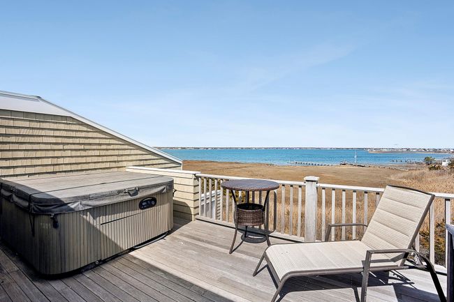 2 - 538 Dune Rd, Condo with 3 bedrooms, 4 bathrooms and null parking in Southampton NY | Image 14