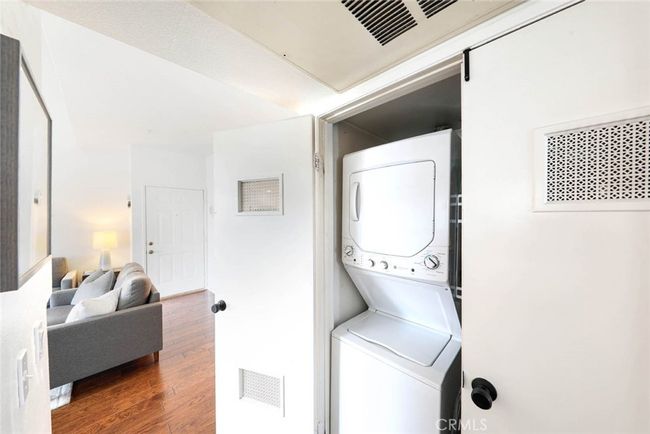 121F - 121 S Lakeview Ave, Condo with 2 bedrooms, 2 bathrooms and 2 parking in Placentia CA | Image 9