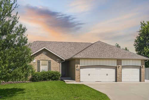 1208 S Jaylin Ave, Springfield, MO, 65802-7122 | Card Image