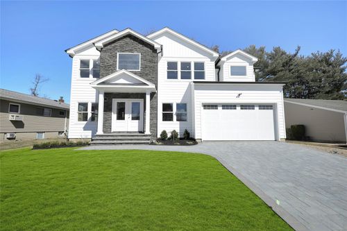 10 Beth Ln, Plainview, NY, 11803-2205 | Card Image