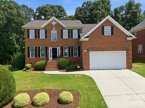 9329 Uxbridge Ln, Huntersville, NC, 28078-2726 | Card Image